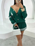 Versatile knitted loose long sleeved cardigan and pleated short skirt set