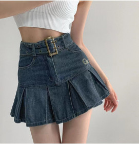 Cowboy pleated skirt
