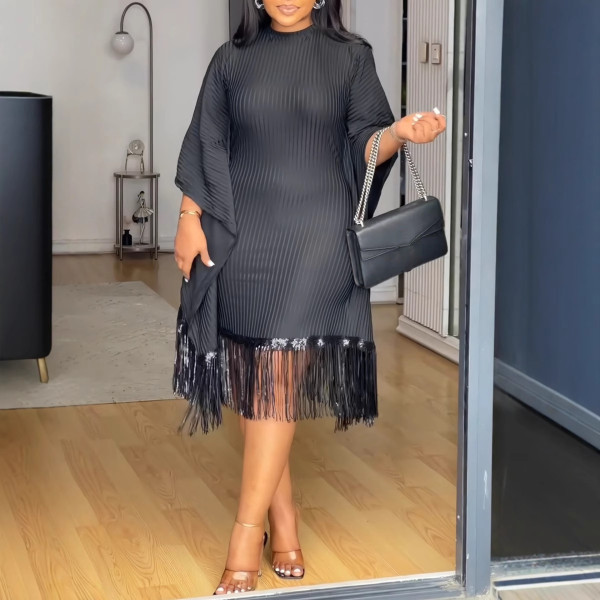 Sparkling fringe bat sleeve elastic hip hugging dress