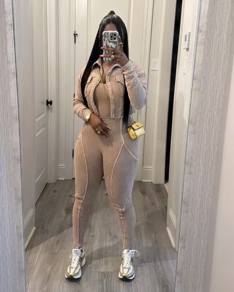 Two piece set of acid washed and color stir fried used jumpsuit