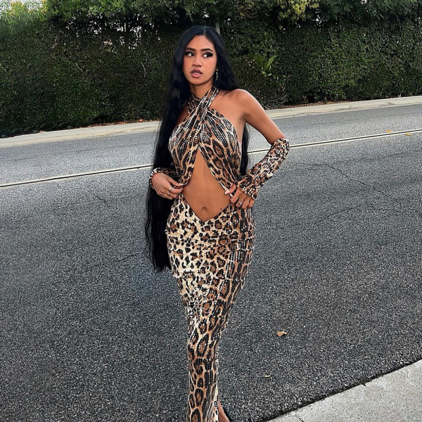 Sequined hollow neck hanging leopard print dress with exposed back