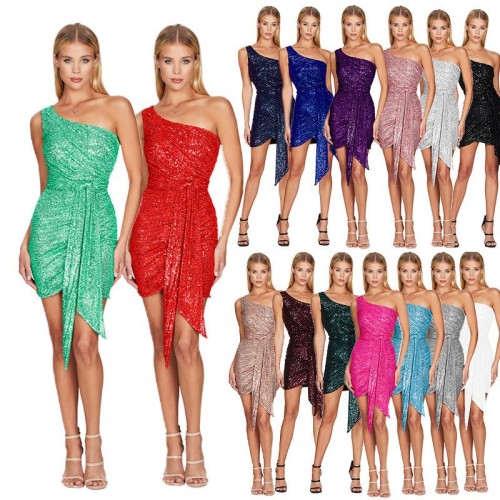 Single shoulder sequined sleeveless hip hugging dress