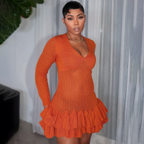 Black fungus edge deep V-neck long sleeved dress