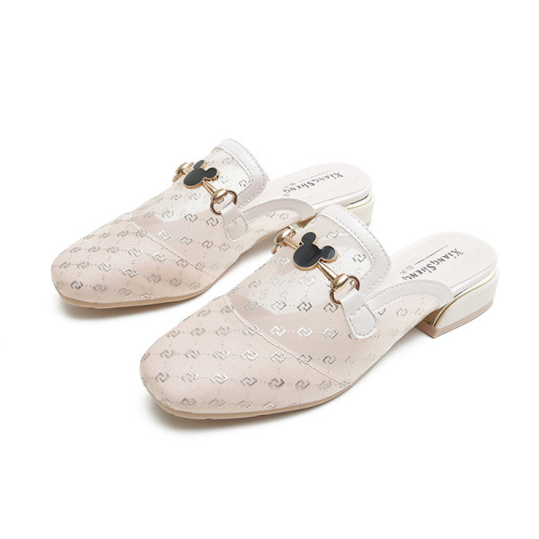 External mesh breathable flat bottomed soft soled toe slippers