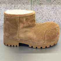 Big headed snow bread boots with thick soles that rise below the knee, low cut cotton boots