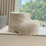 Big headed snow bread boots with thick soles that rise below the knee, low cut cotton boots