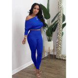 Slant shoulder casual suit