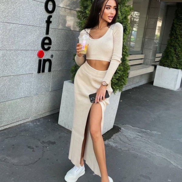 Long sleeved round neck short knit sweater top with slit skirt set