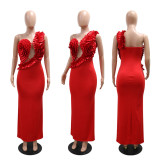 Single shoulder hollowed out hip hugging pleated slit dress