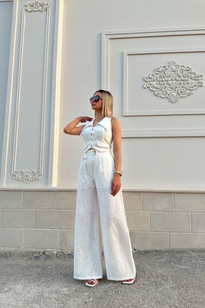 Women's sleeveless top and pants two-piece set