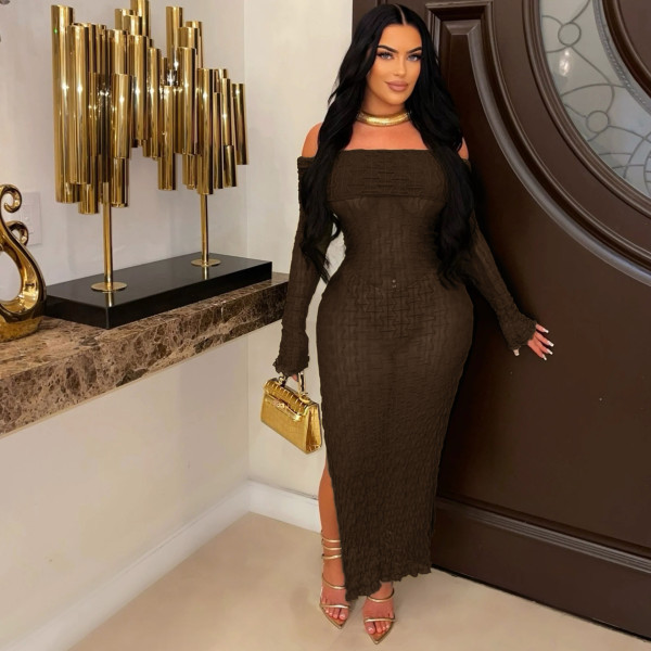 One neck split hip skirt with a see through effect