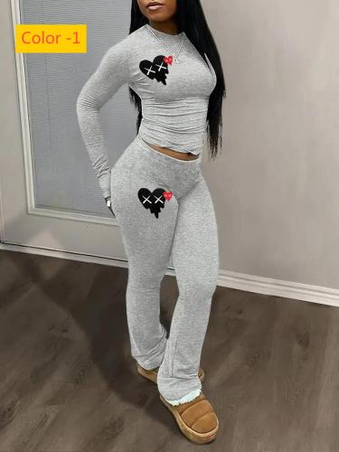 Printed long sleeved round neck T-shirt and pants set