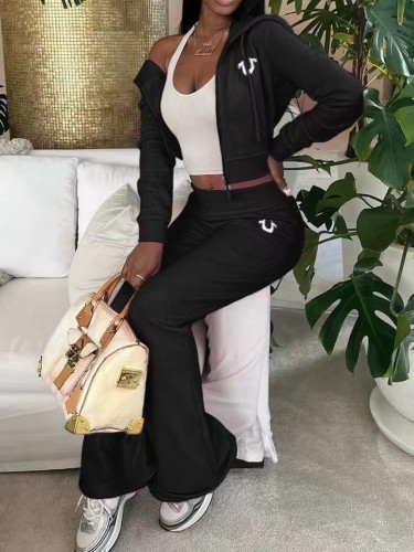 Fashion hoodie and pants set