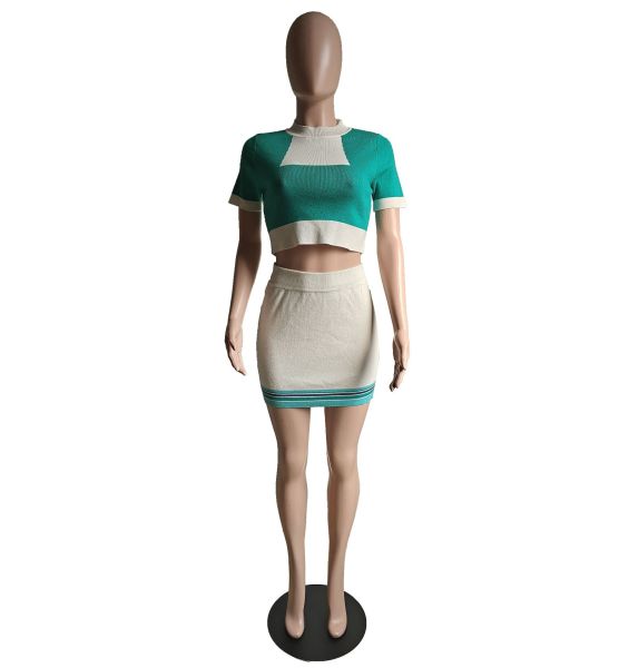 Color blocking knitted hip hugging skirt set
