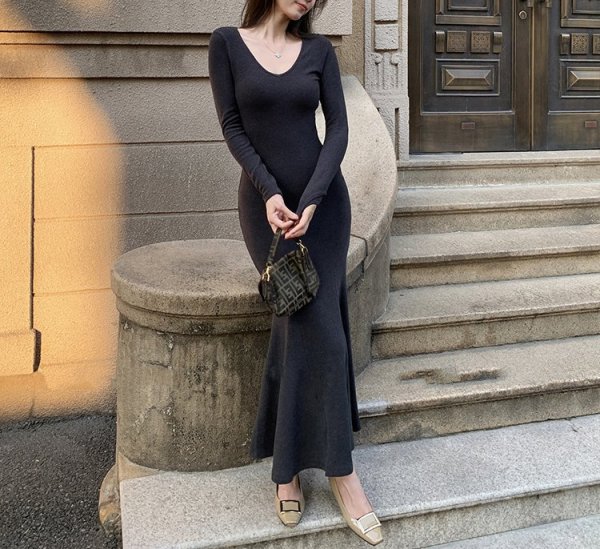 Deep V-neck knee length fishtail dress long skirt