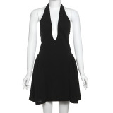 Deep V-neck backless hanging neck dress