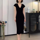 V-neck sleeve front shoulder cinched knit dress