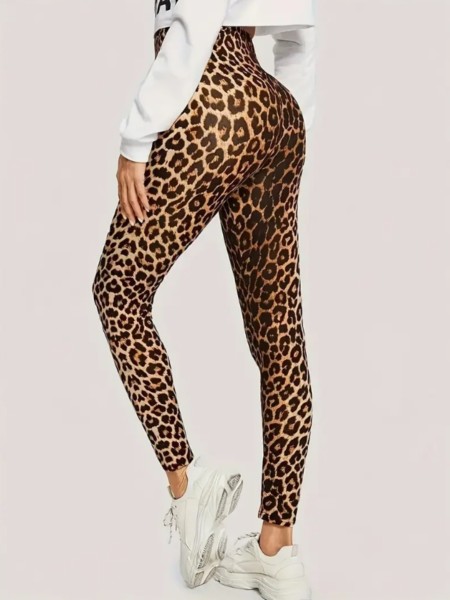 Leopard print leggings with high waist, tight fit, and stretch yoga cropped pants