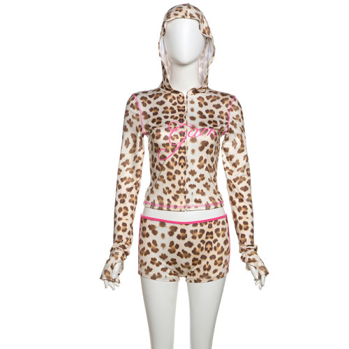 Umbilical hooded leopard print top high waisted shorts set