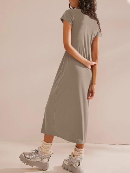Solid color short sleeved slim fit hip hugging dress