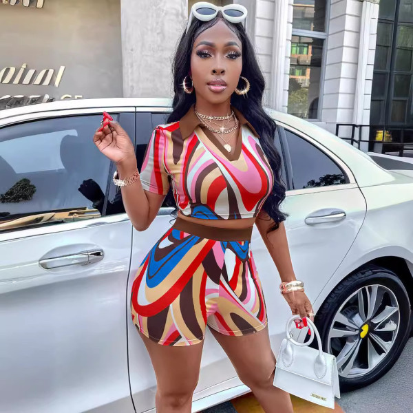 Two piece set of collar top and shorts