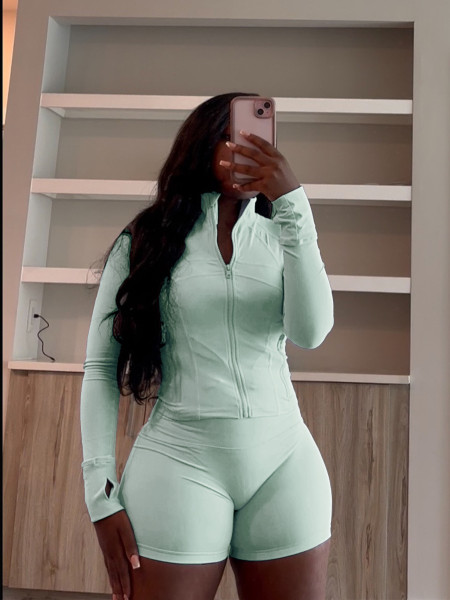 Sports tight fitting long sleeved shorts two-piece set