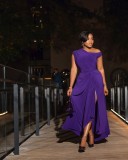 Women's dress with shoulder baring and waist cinching dress