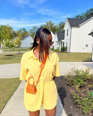Two pieces of sleeveless top, wide leg pants
