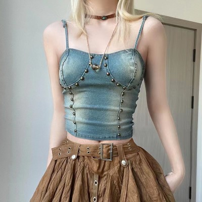 Make old willow nail denim straps, shaping small camisoles