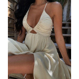 Chest hugging V-neck dress with loose slit and large swing skirt