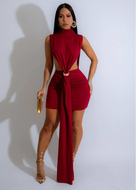 Slit solid color dress sleeveless hip hugging dress