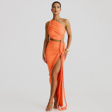 Single shoulder strapless backless hollow tied pleated dress