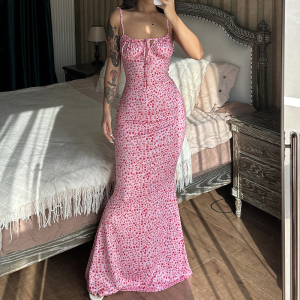 Small floral suspender dress with large swing skirt
