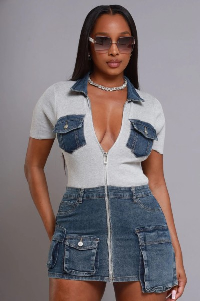 Waist cinched short sleeved zipper pocket denim dress