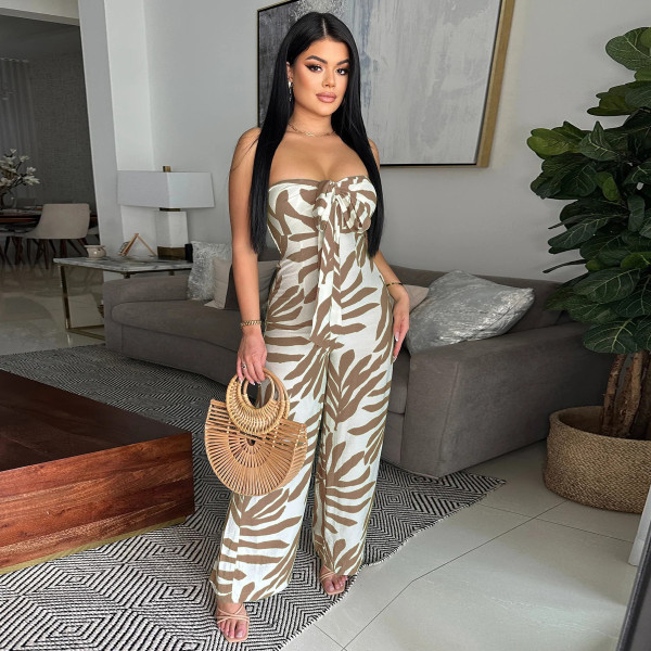 Embracing printed chest hugging collar slim fit jumpsuit