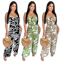 Embracing printed chest hugging collar slim fit jumpsuit Embracing printed chest hugging collar slim fit jumpsuit