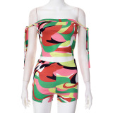 Colorful printed one shoulder strap top, tight shorts two-piece set