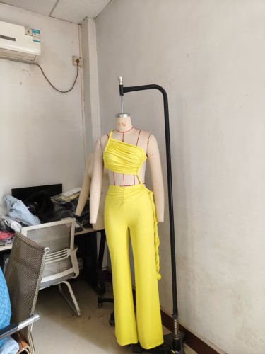 Hanging neck, strapless, pleated, tied rope wide leg jumpsuit