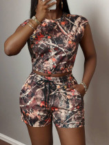 Drawstring sport leaf print shorts