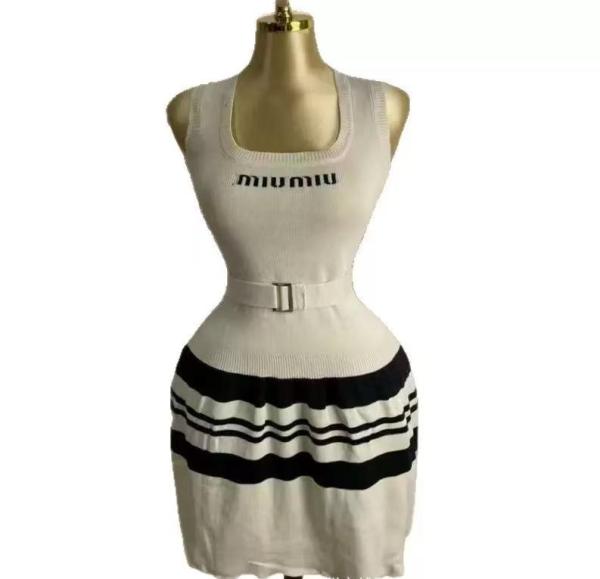 Striped U-neck sleeveless knit pleated jumpsuit short skirt