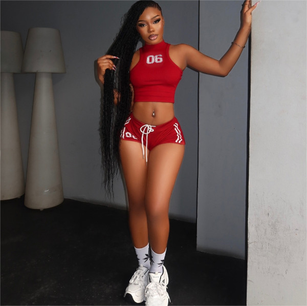 Tank top shorts sports suit