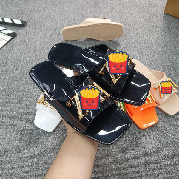 Beach crystal jelly one-piece slippers