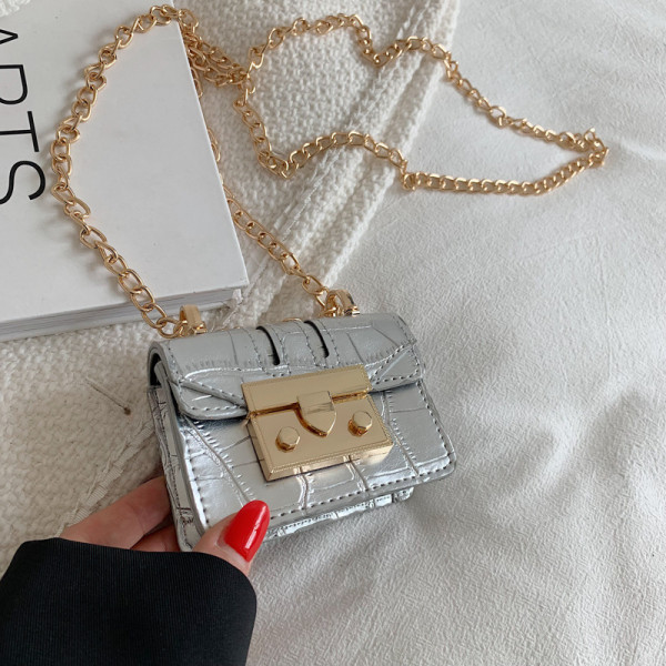 Mini chain crossbody bag shoulder bag