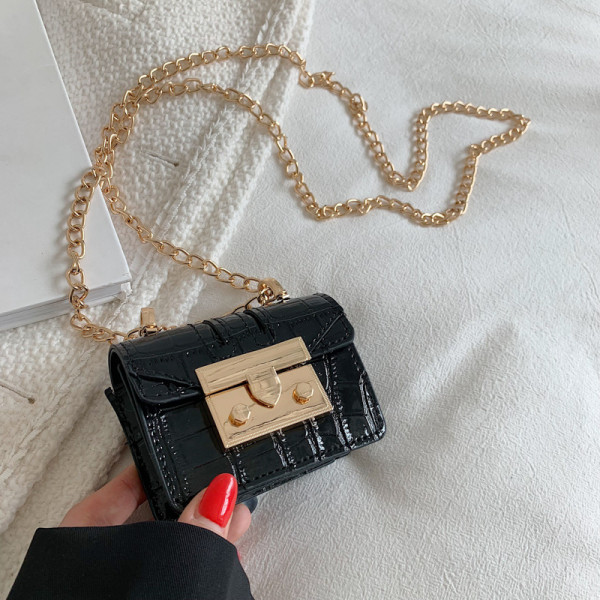 Mini chain crossbody bag shoulder bag