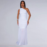 Slanted Shoulder Perspective Solid Color Dress