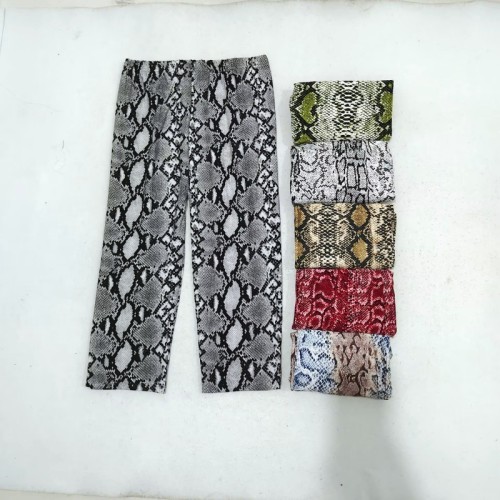 Serpentine print cropped pants with bottom and calf mid length
