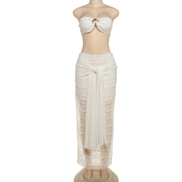 Two piece set of strapless top, hip hugging skirt