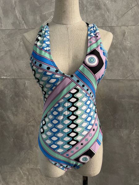 One-piece split bikini swimsuit