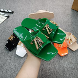 Crystal jelly bottom flat slippers