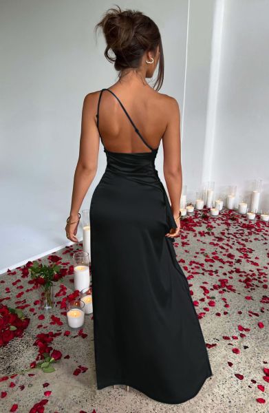 Single shoulder pleated slit satin dress